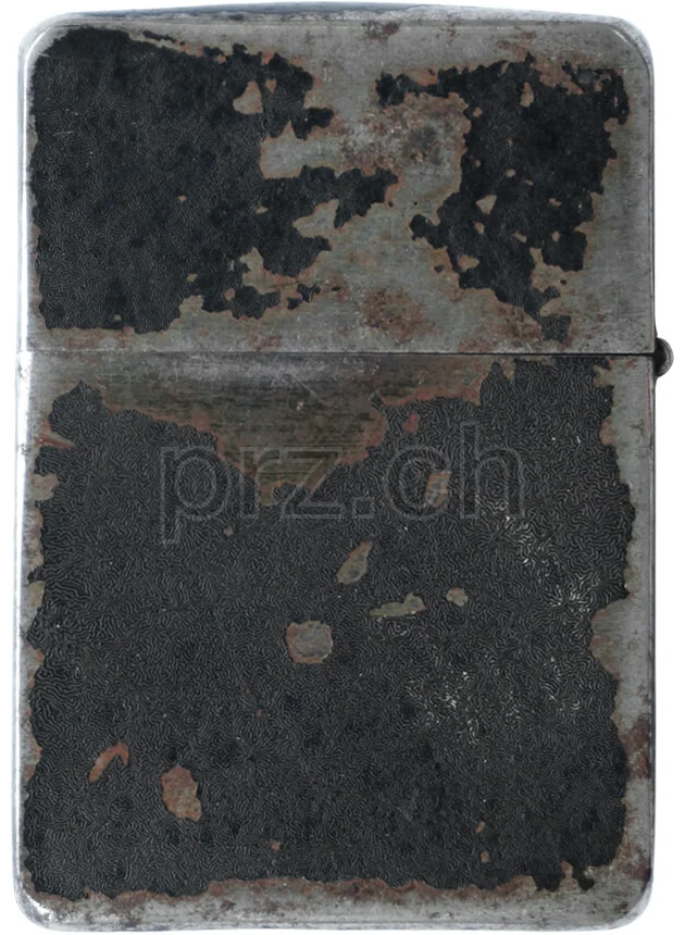 Black Crackle – engraved by Zippo, Modell four barrel hinge, flat bottom, Jahr 1942 - 43, Ansicht 2