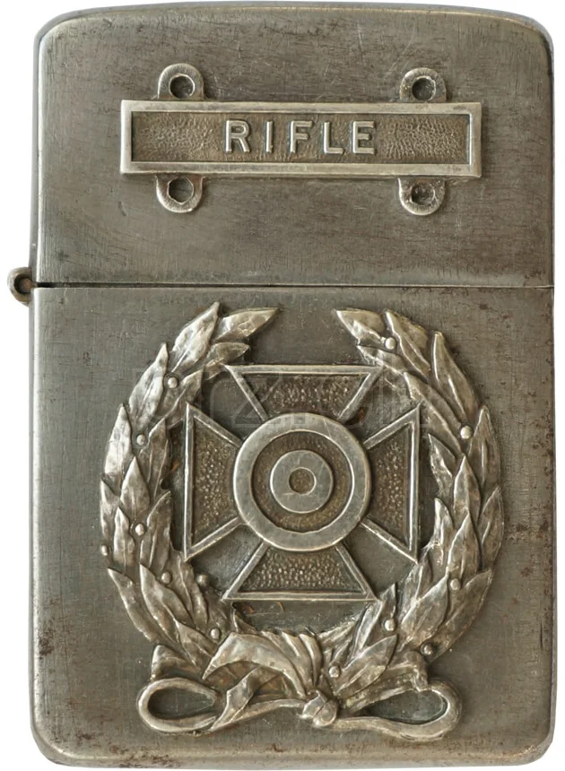 U.S. Army – Marksmanship Badge, Modell four barrel hinge, flat bottom, Jahr 1942 - 43, Vorderseite