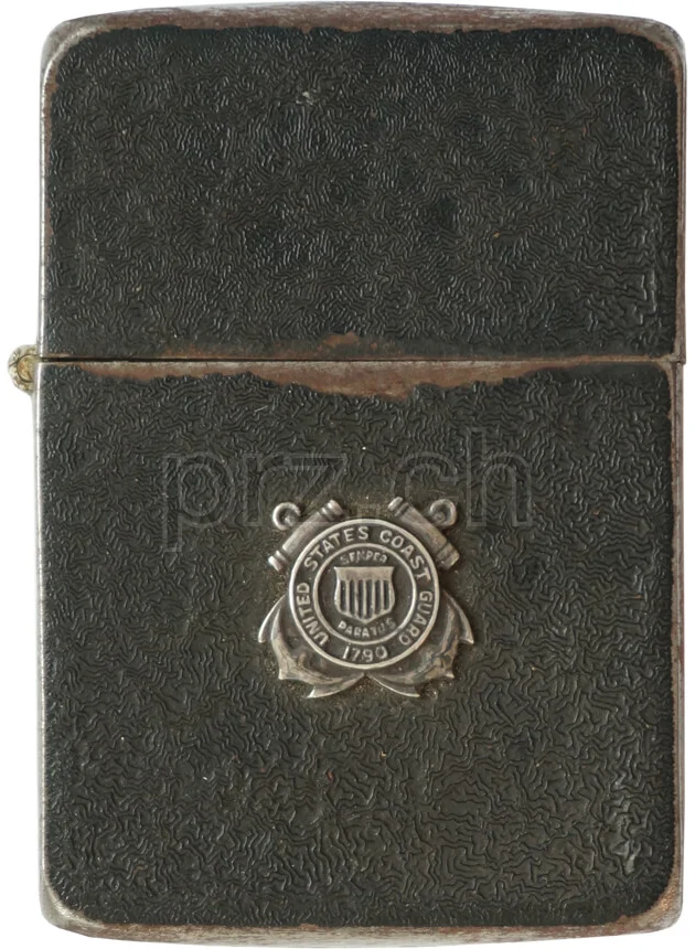 Black Crackle – U.S. Coast Guard Insignia, Modell five barrel hinge (fixed after war), flat bottom, Jahr 1942 - 43, Vorderseite
